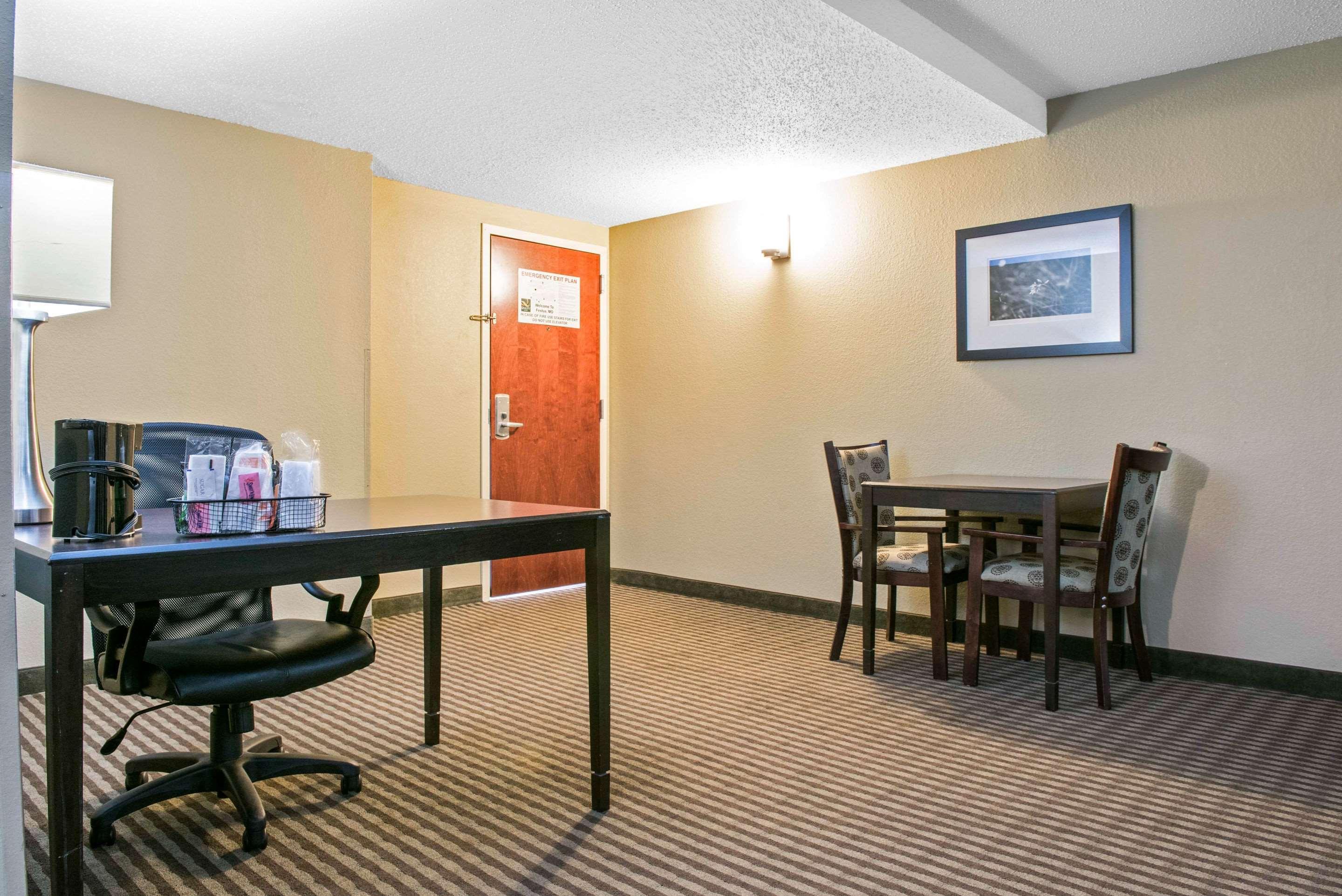Quality Inn Festus מראה חיצוני תמונה